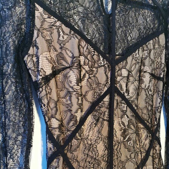 H&M SEXY NUDE Black lace shoulder Long sleeve - Picture 4 of 6